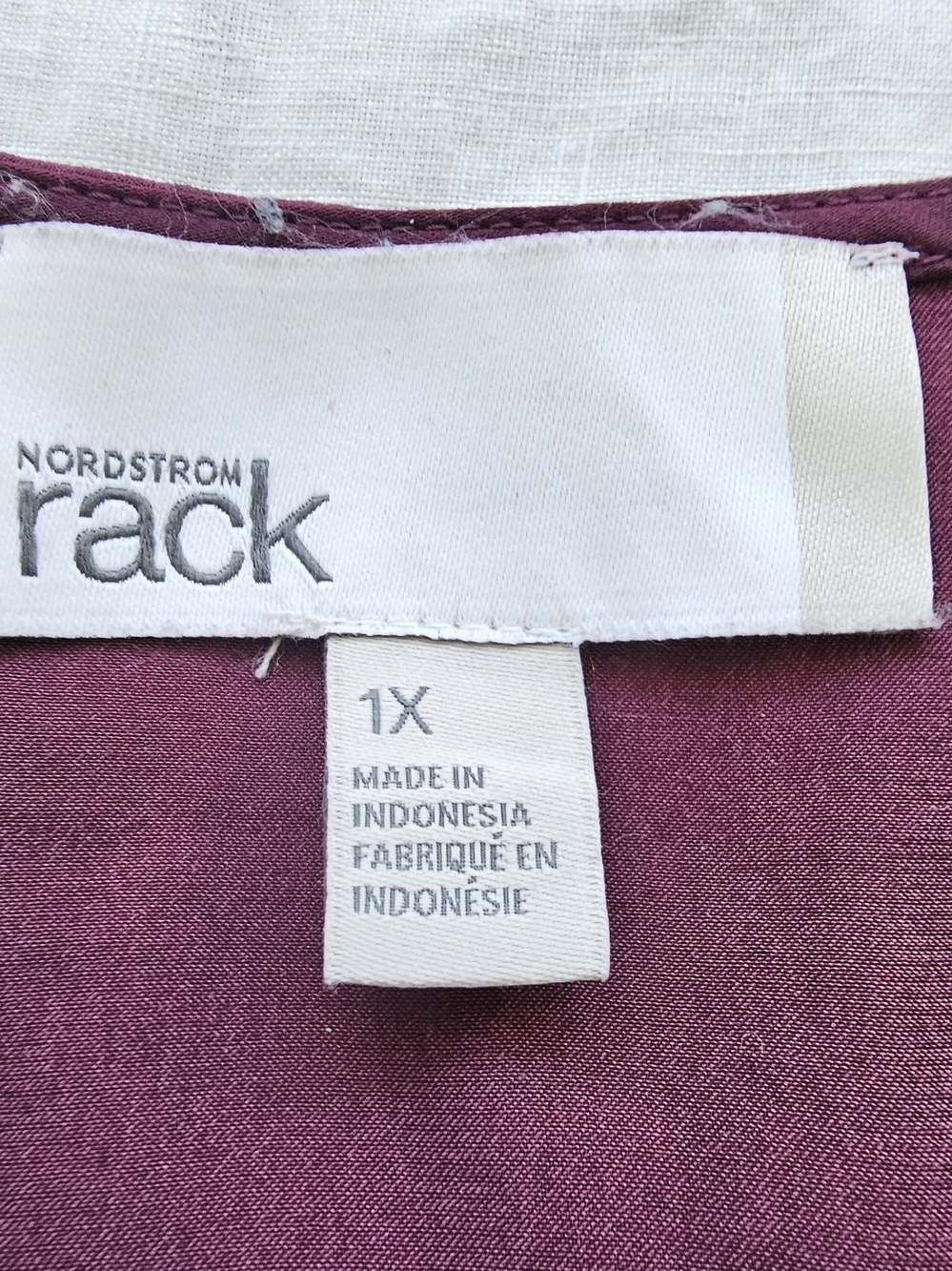 Shimmery NORDSTROM rack Tshirt Style Blouse Size 1X Burgundy - Picture 2 of 6